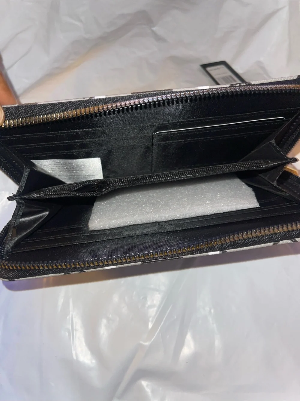 Vera Signature Zip Around Wallet in Black and Gray